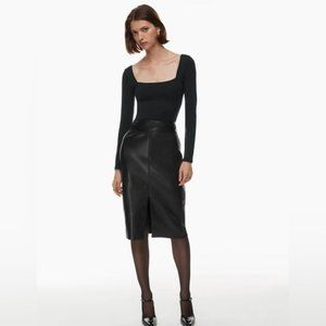 Aritzia Babaton Contour Squareneck Longsleeve Bodysuit